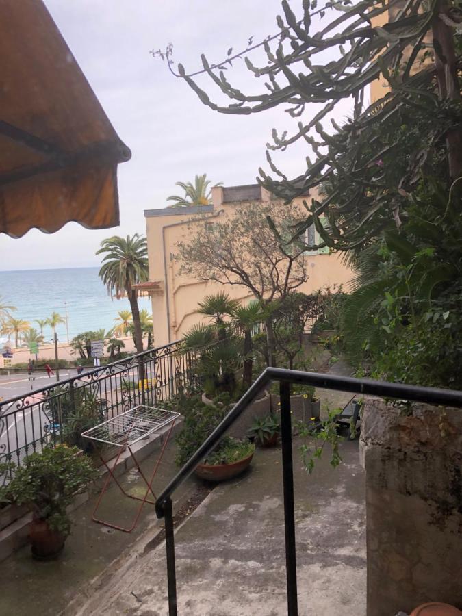 Casa Vacanza In Costa Azzurra Apartman Menton Kültér fotó